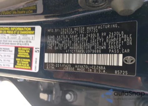 2020 Toyota Camry Le z USA, uszkodzony, nr VIN 4T1C11AK9LU979686